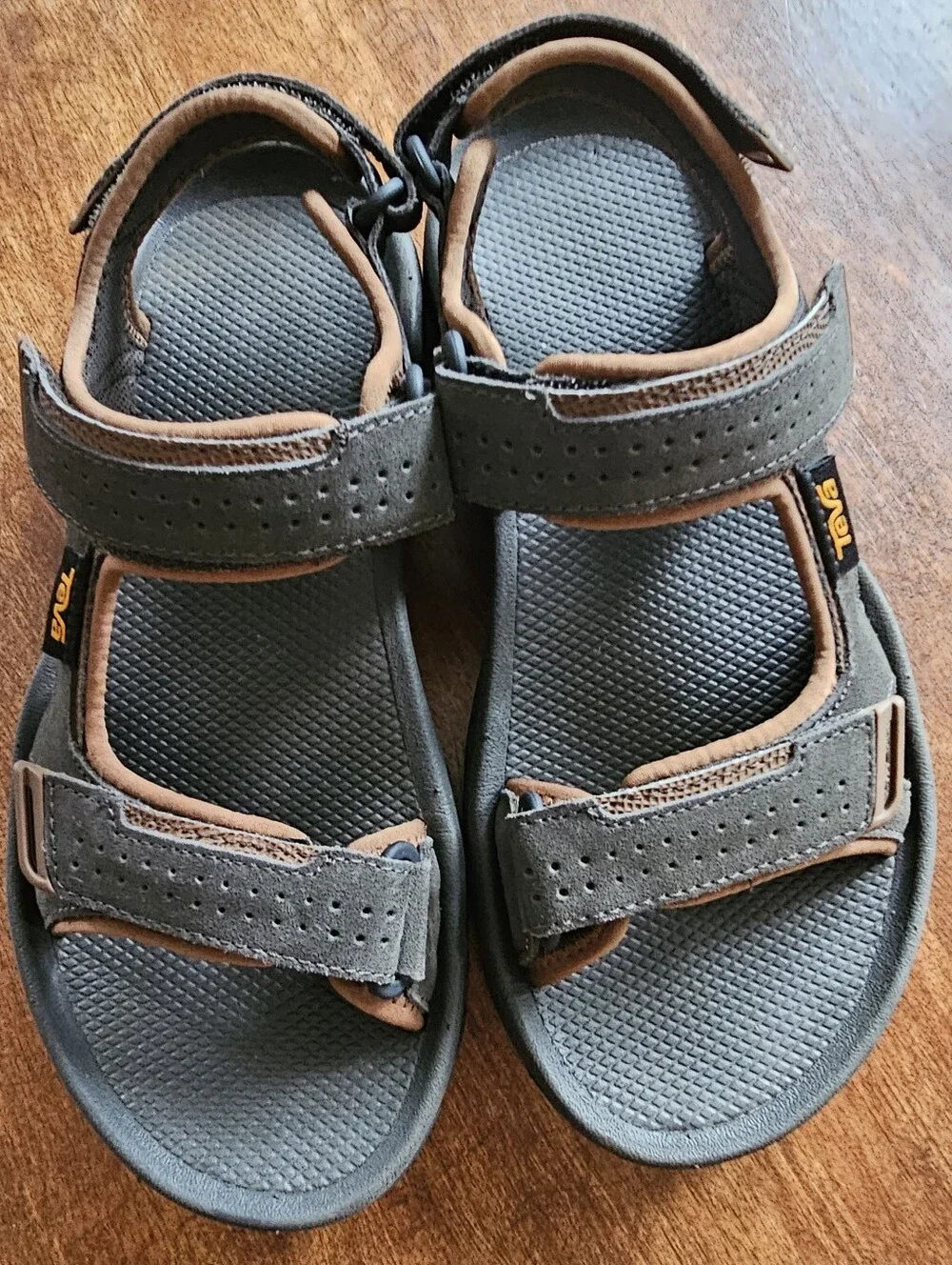 NEW Teva Brown & Black Leather Ketavi Hiking Sandals Size 7 Men's